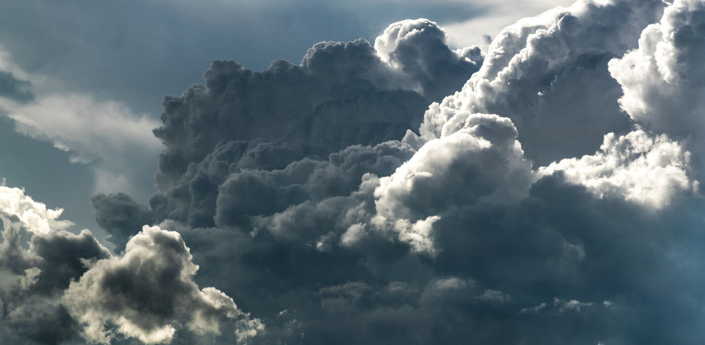 Gewitterwolken türmen sich auf